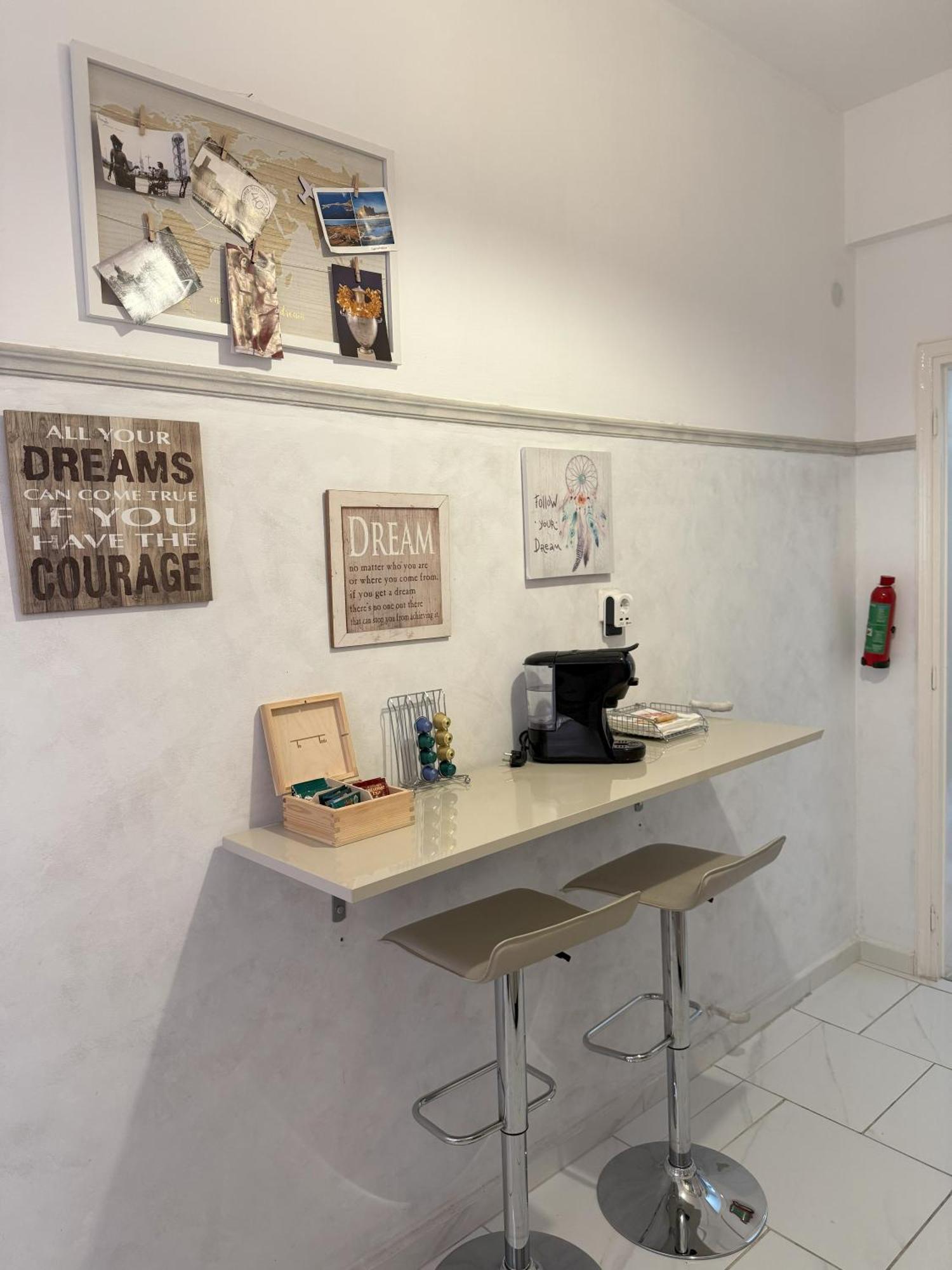 2 Bedrooms Apartment Center Of Athens 4 Min Subway Exteriör bild